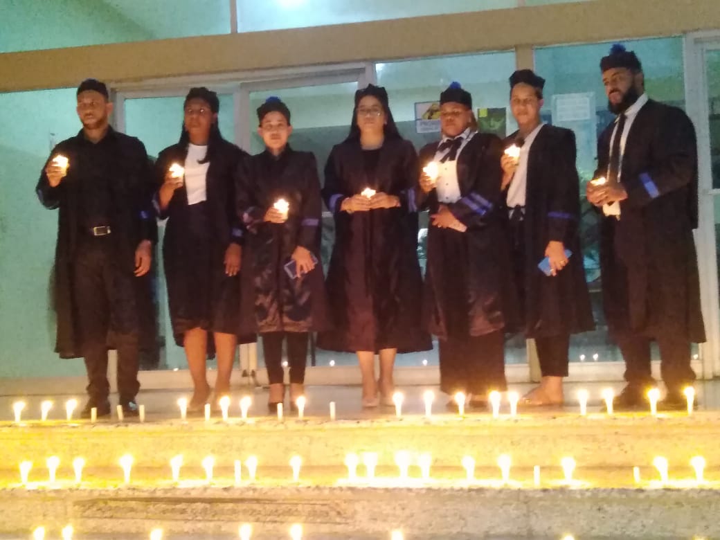 Fiscalizadores de Sánchez Ramírez realizan encendido de velas; piden omisión de concurso