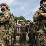 Ucrania se lanza a la contraofensiva mientras recaba ayuda por las inundaciones
