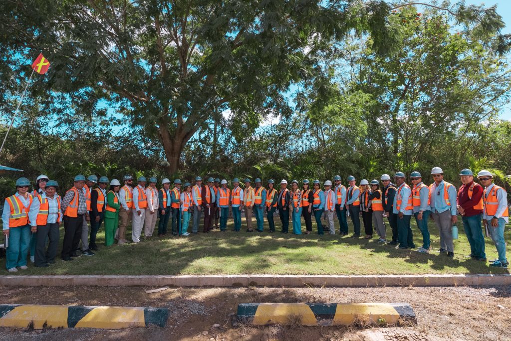 Directivos FEDOCAMARAS visitan Barrick Pueblo Viejo