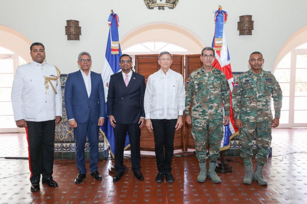 República Dominicana y Reino Unido firman  para cooperación en defensa, seguridad y gestión de crisis