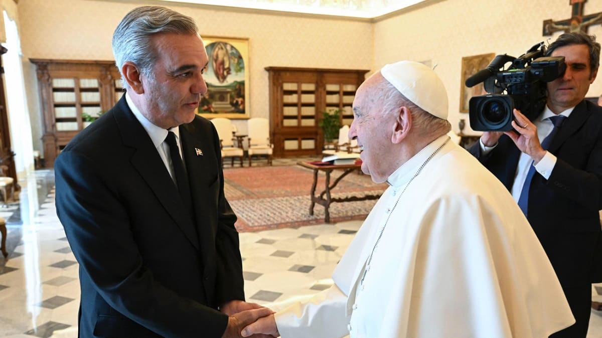 PE declara duelo oficial por muerte del papa Francisco