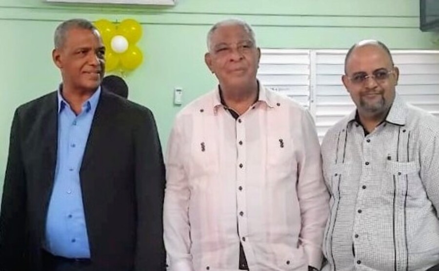 Minerd entregan laboratorios al Politécnico Padre Fantino