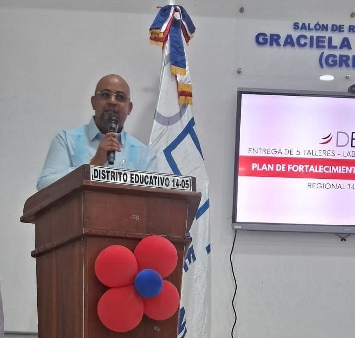 Talleres-laboratorios de ofimática llegan a Nagua