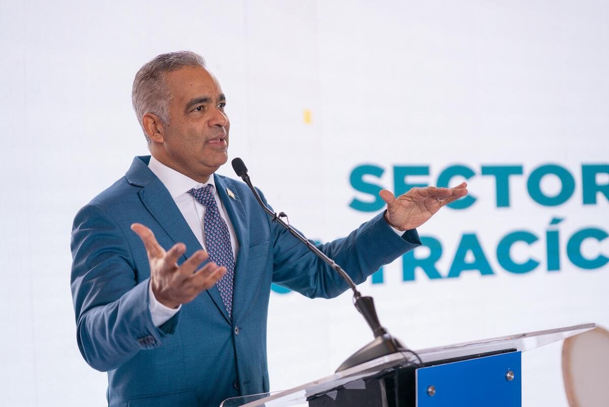 Joel Santos destaca RD impulsa nueva política minera