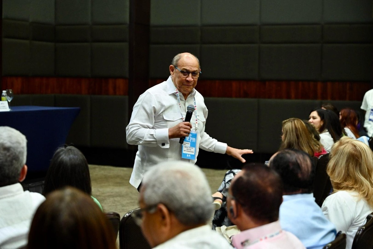 Santos Badía afirma formación técnica es clave para transición digital