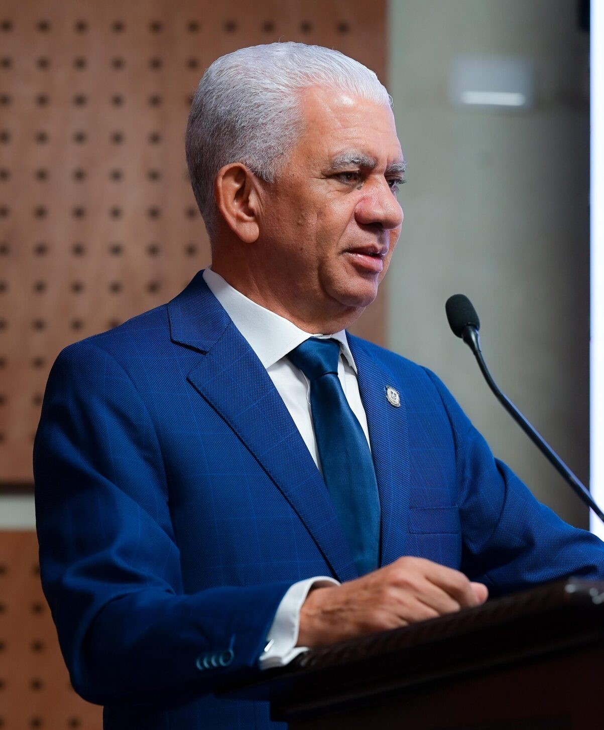 Senado presenta documental “El Triunfo de la Democracia”