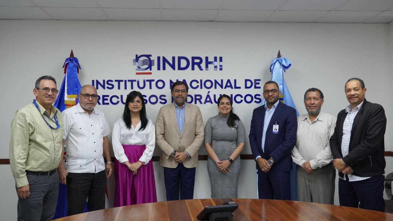 Indrhi y Barrick pasan revista a obras hidráulicas